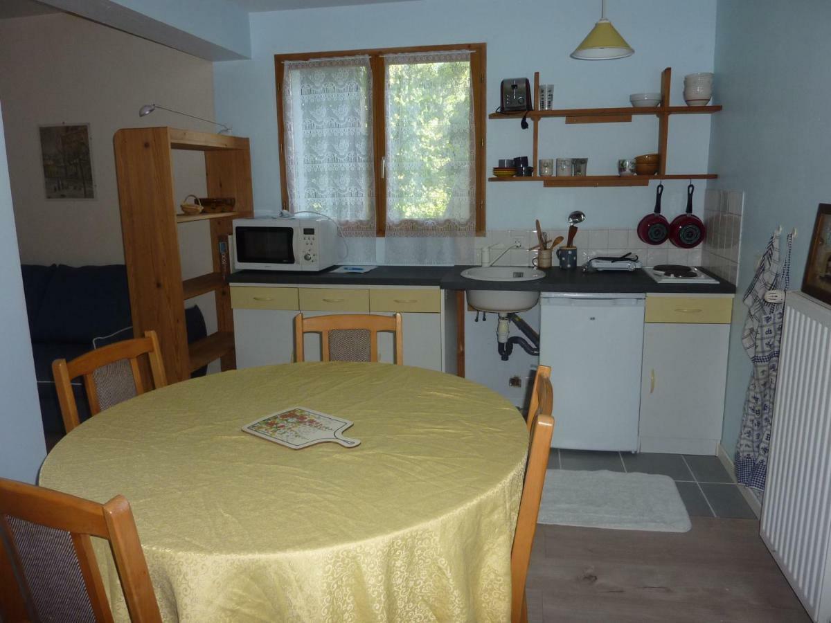 Studio 30 M2 Jardinet 10Minutes Annecy Naves-Parmelan Exterior photo